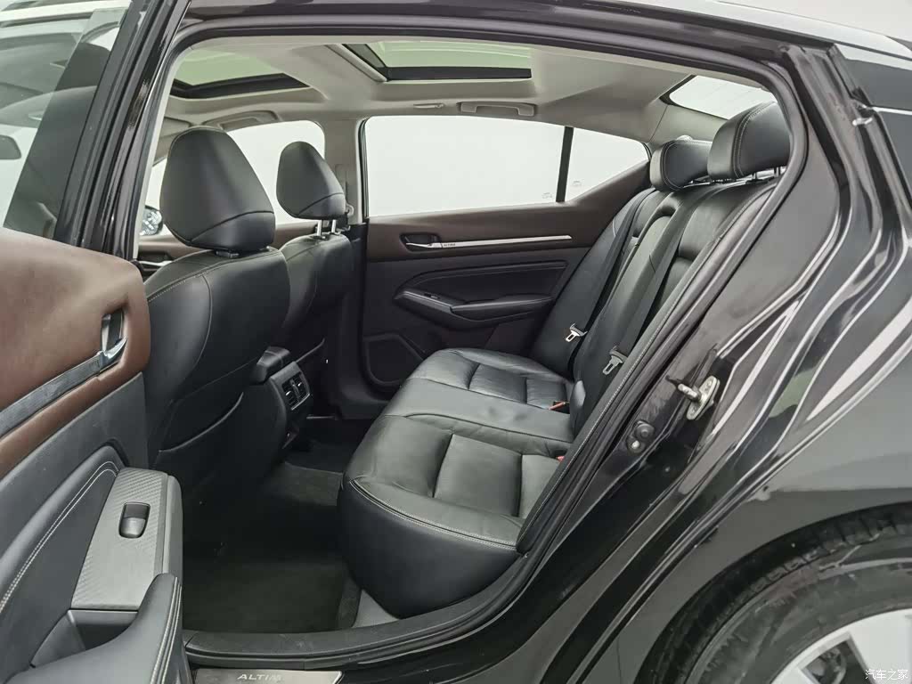 Nissan Teana, 2019 15