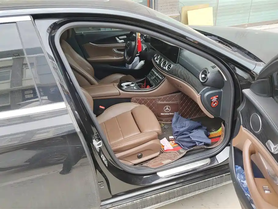 Mercedes-Benz E-class Mercedes-Benz E-class