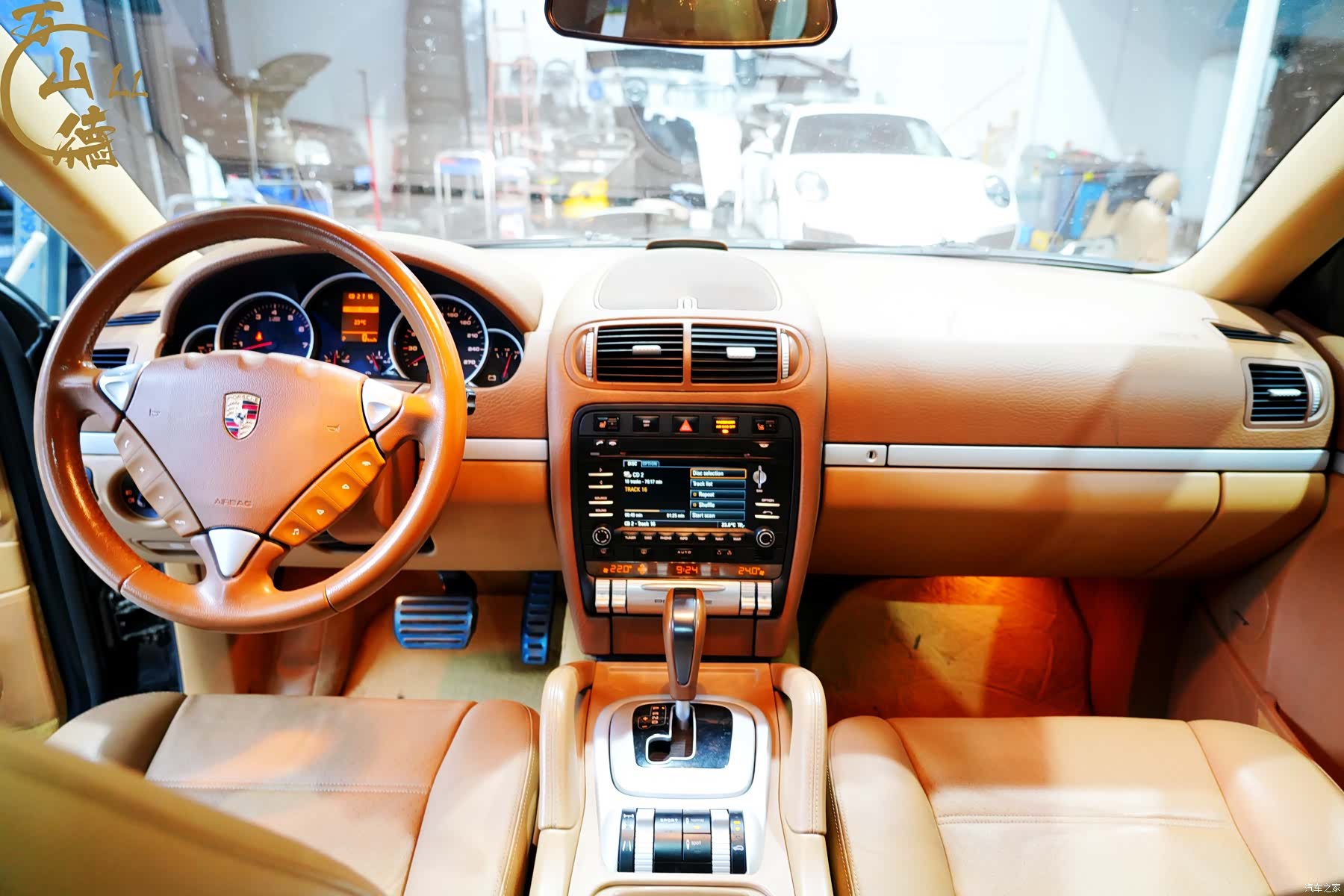 Porsche Cayenne, 2010 12