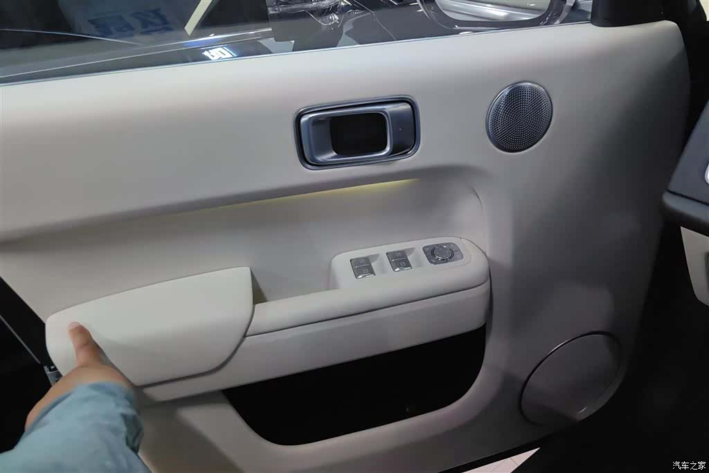 Li Auto L7, 2023 7
