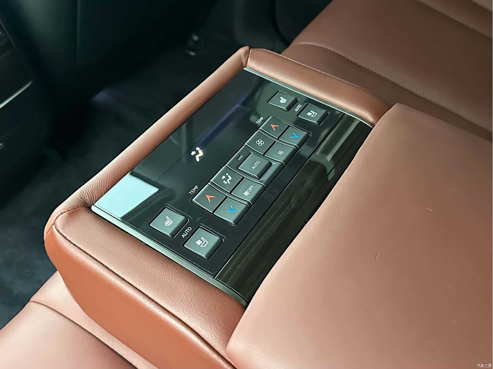 Lexus LX, 2017 21