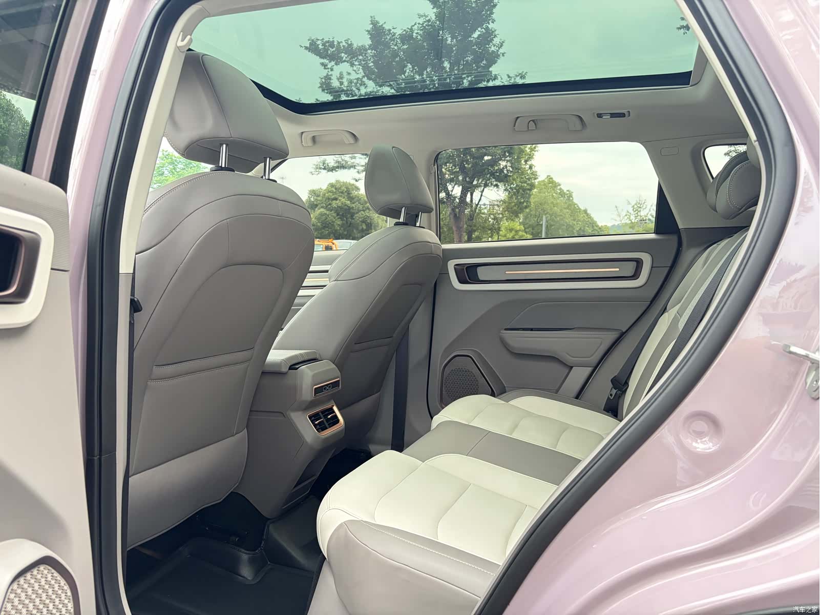 Geely Icon, 2025 9
