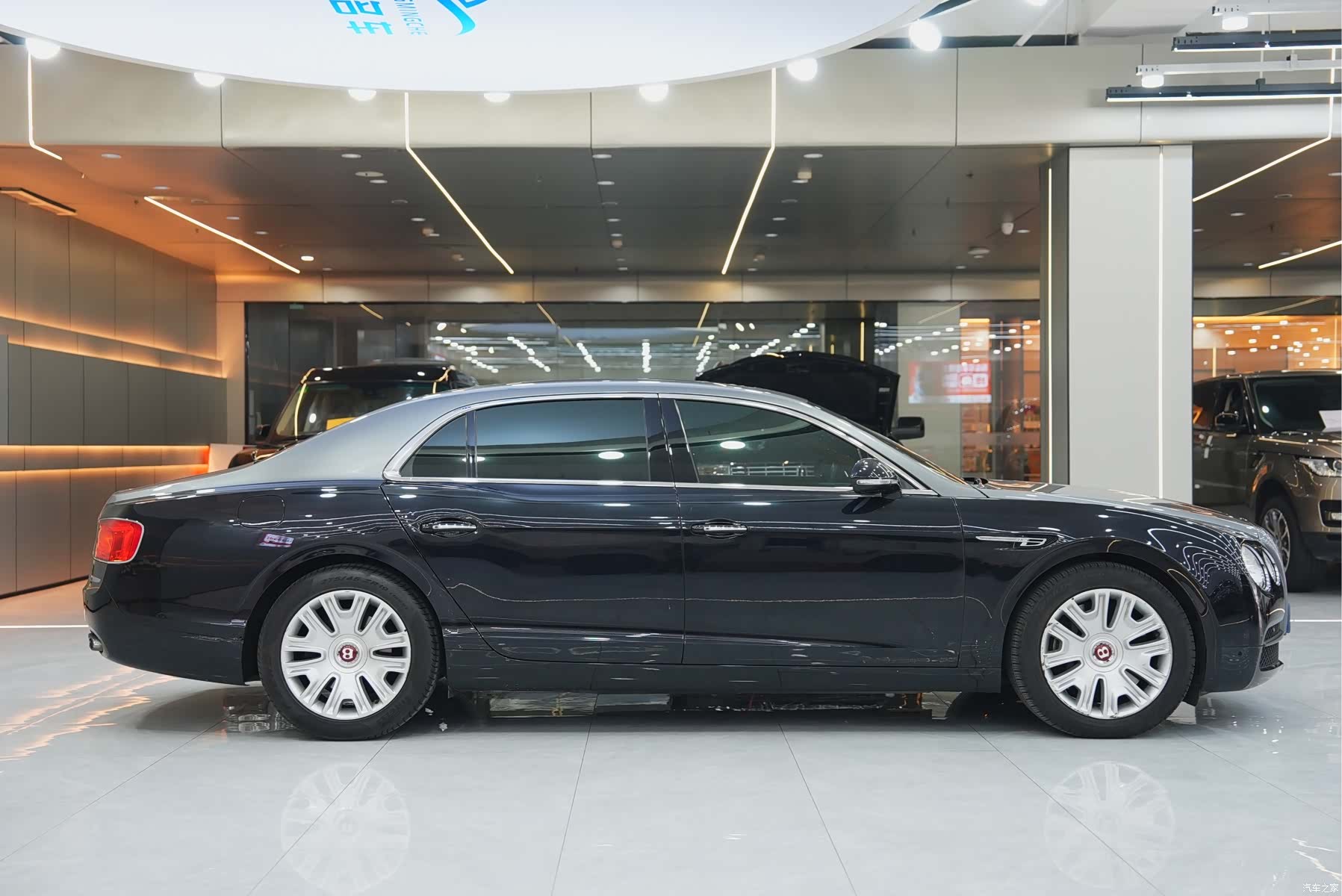 Bentley Flying Spur, 2018 6
