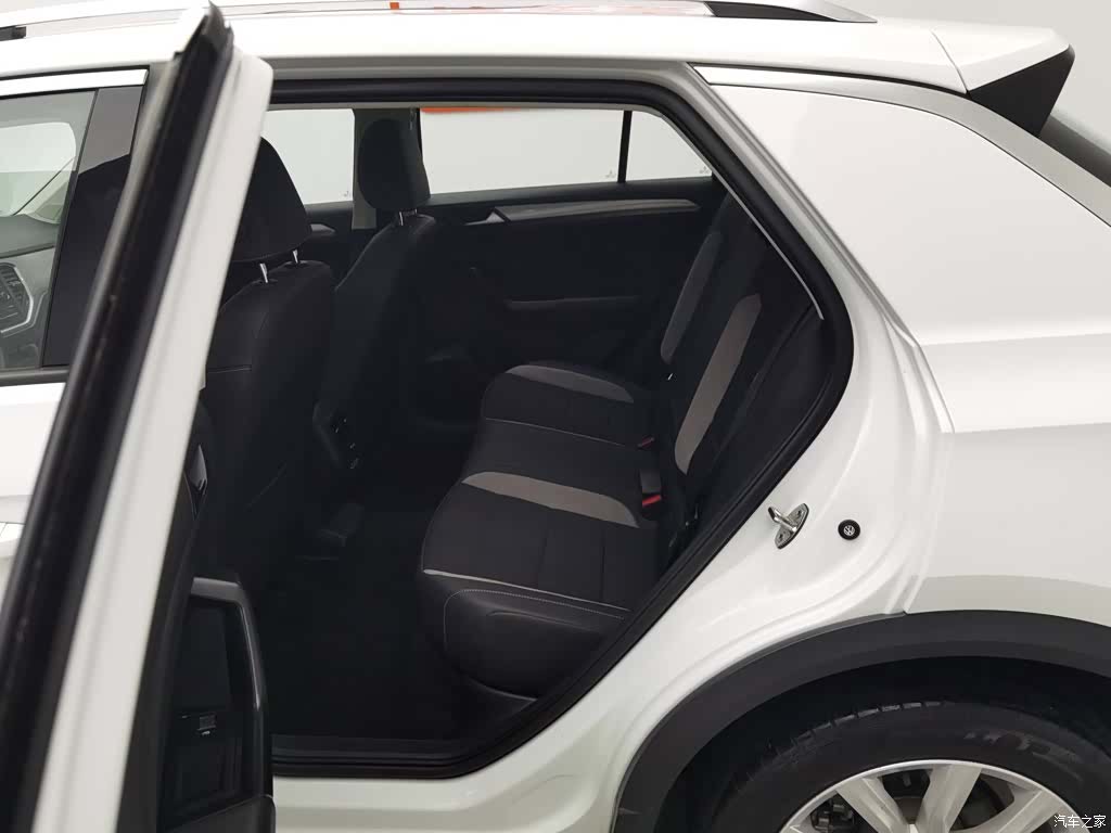 Volkswagen T-ROC, 2020 15