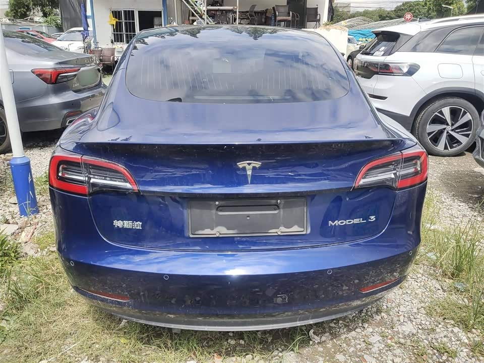 Tesla Model 3 Tesla Model 3
