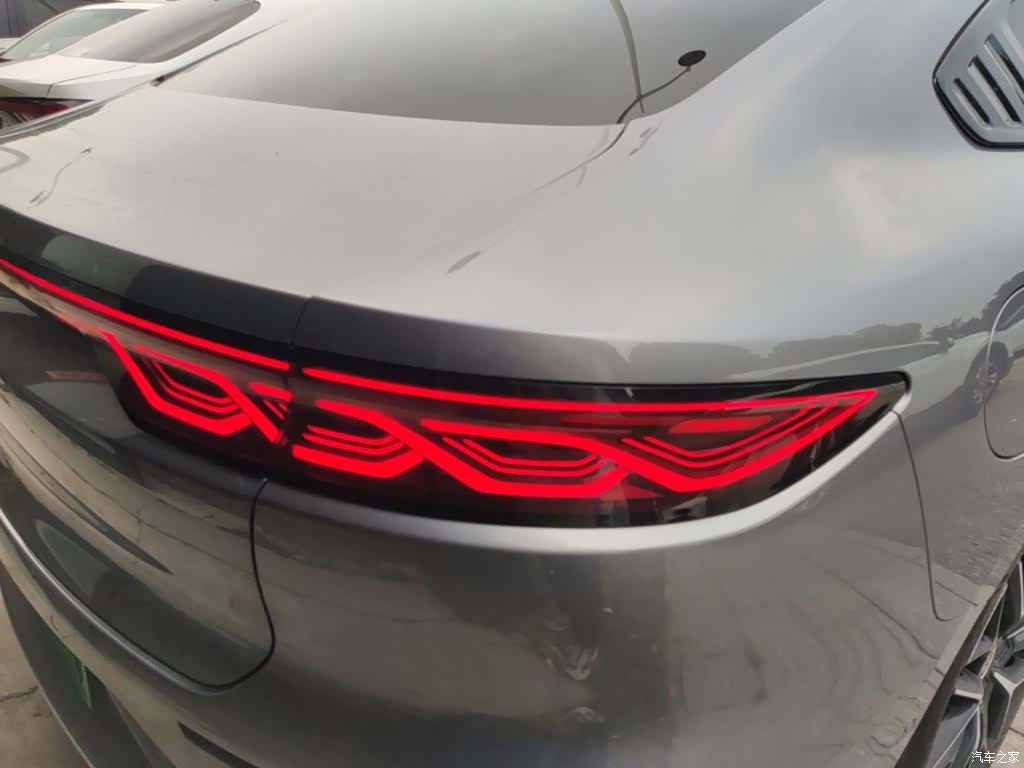 BYD Han, 2022 8