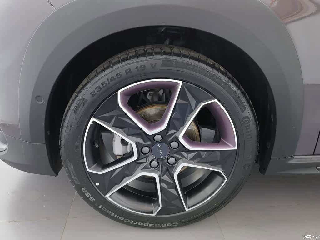 Lynk & Co 01, 2019 17
