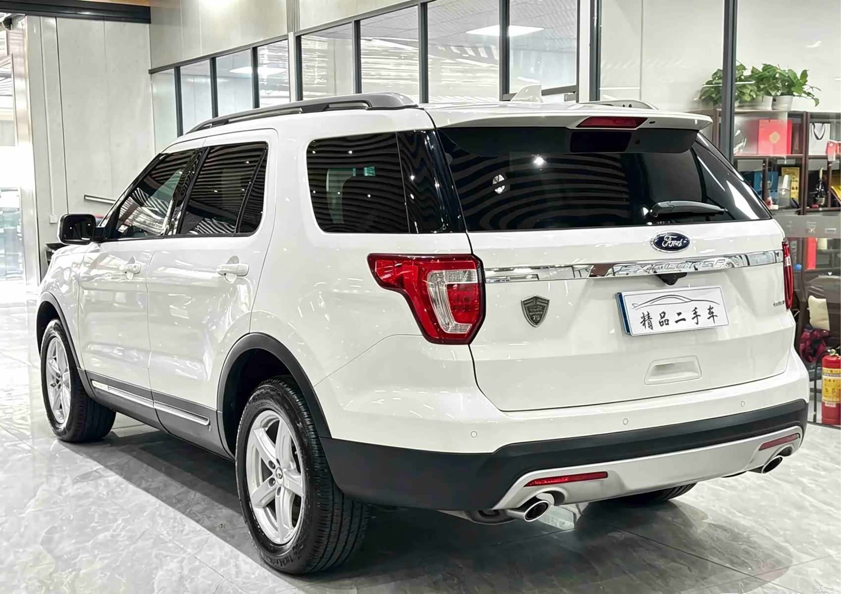 Ford Explorer, 2015 6