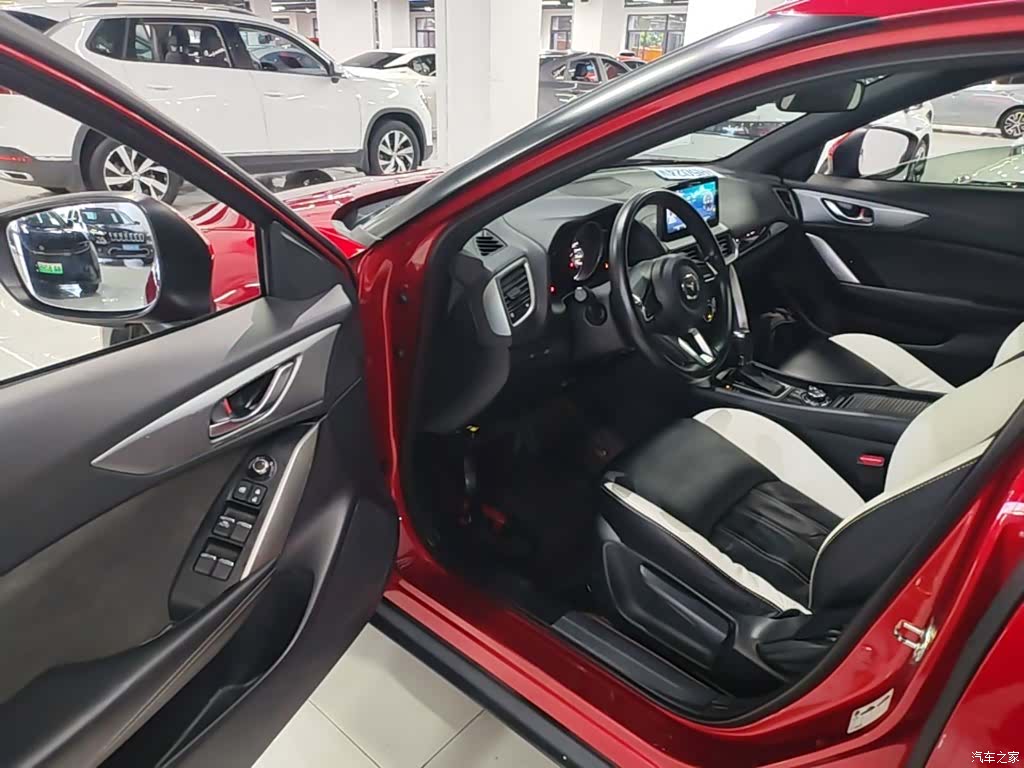 Mazda CX-4, 2019 16