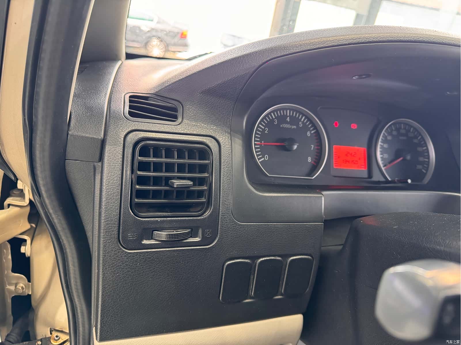DongFeng M3L, 2016 12