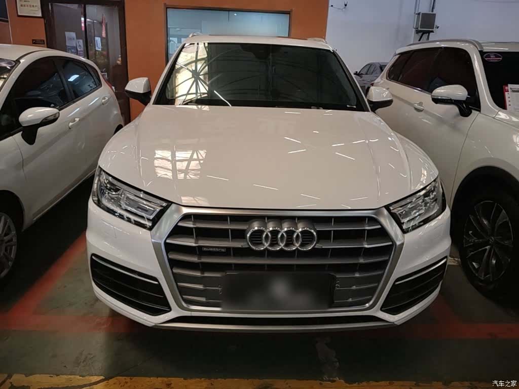 Audi Q5L, 2019 3