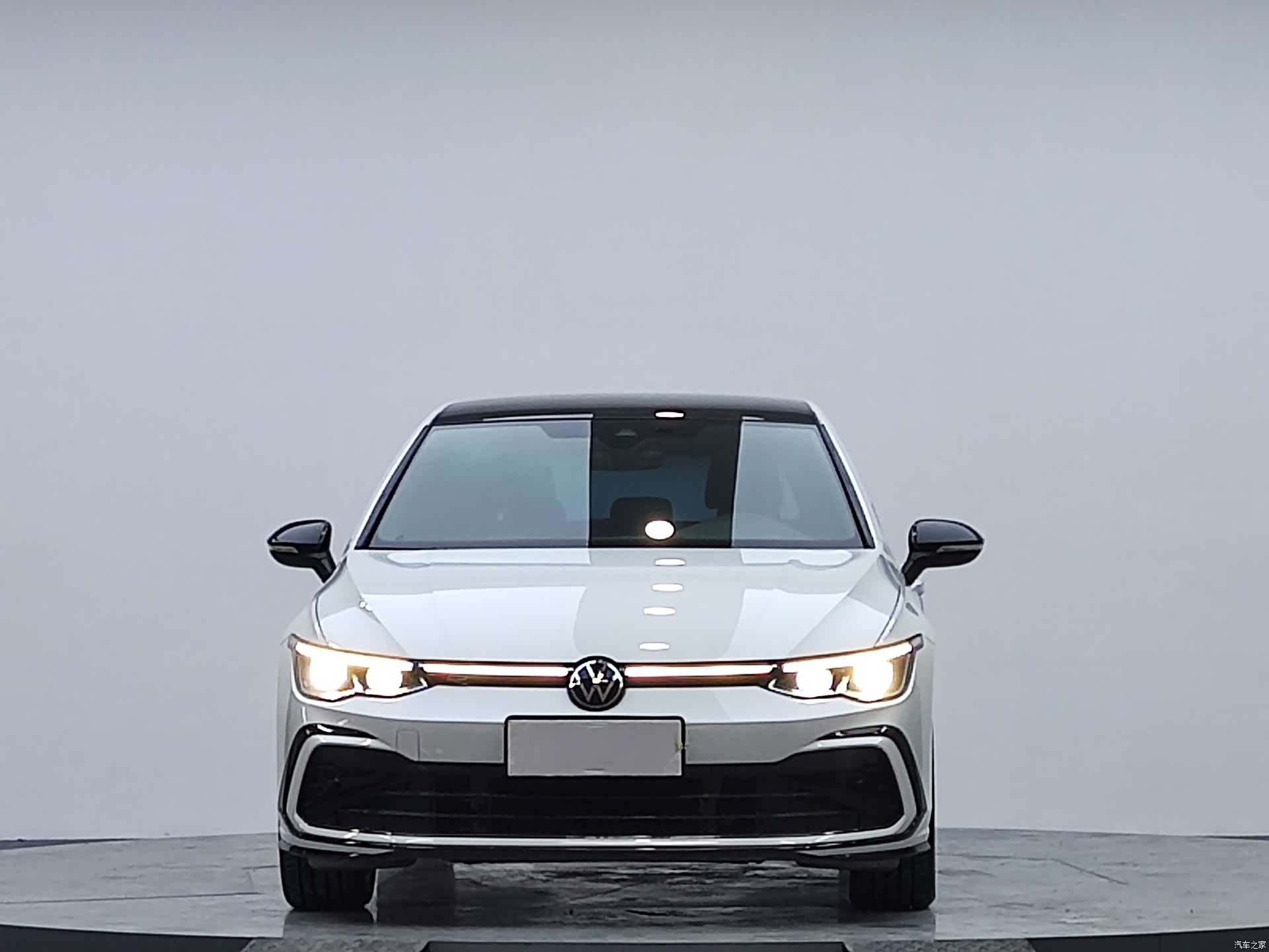 Volkswagen Golf, 2022 3