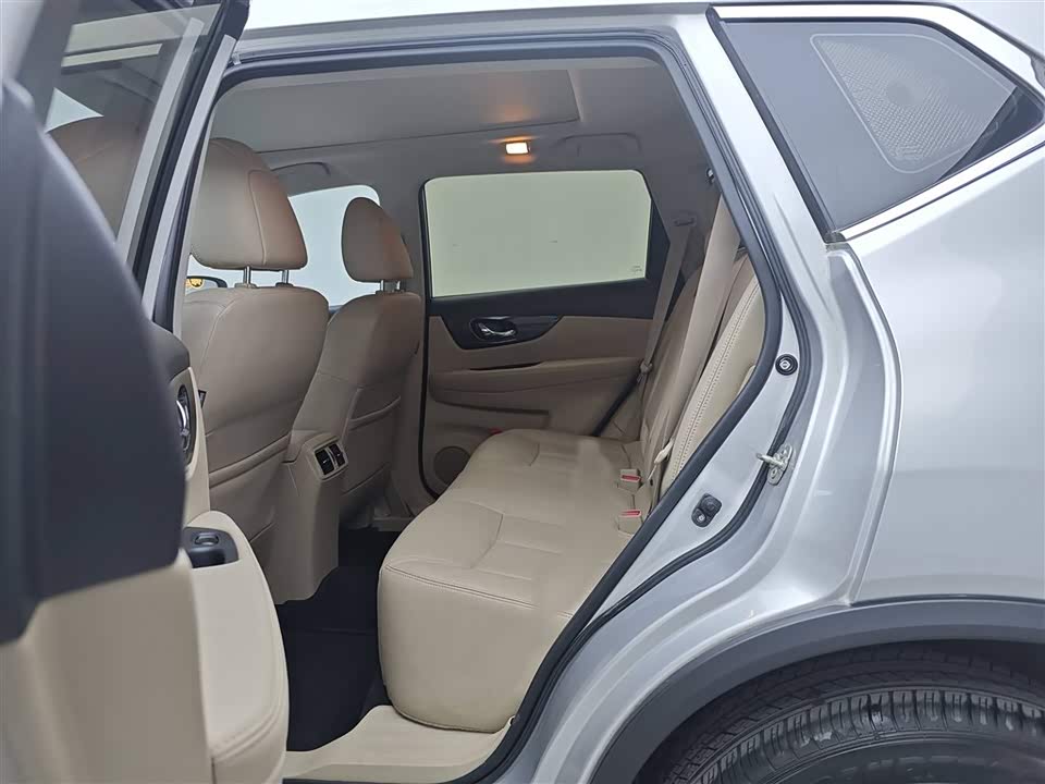 Nissan Qijun
