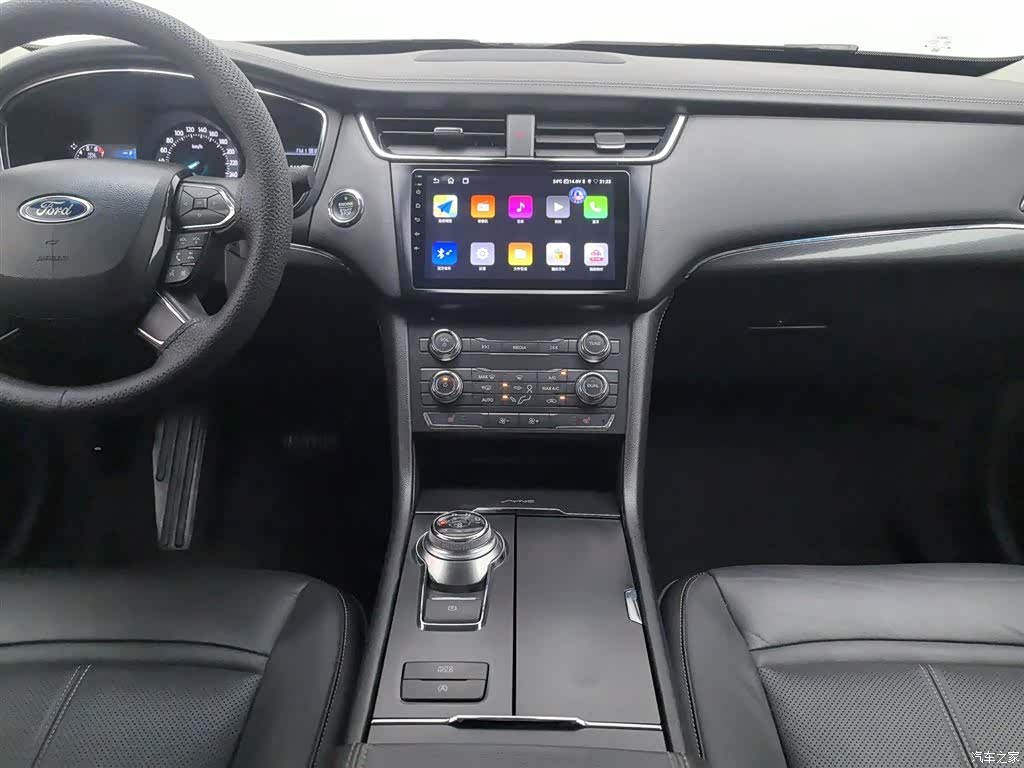 Ford Taurus, 2017 12