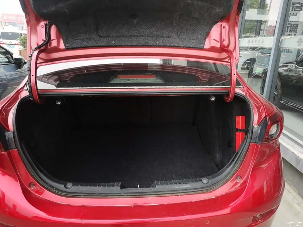 Mazda Mazda3, 2019 19