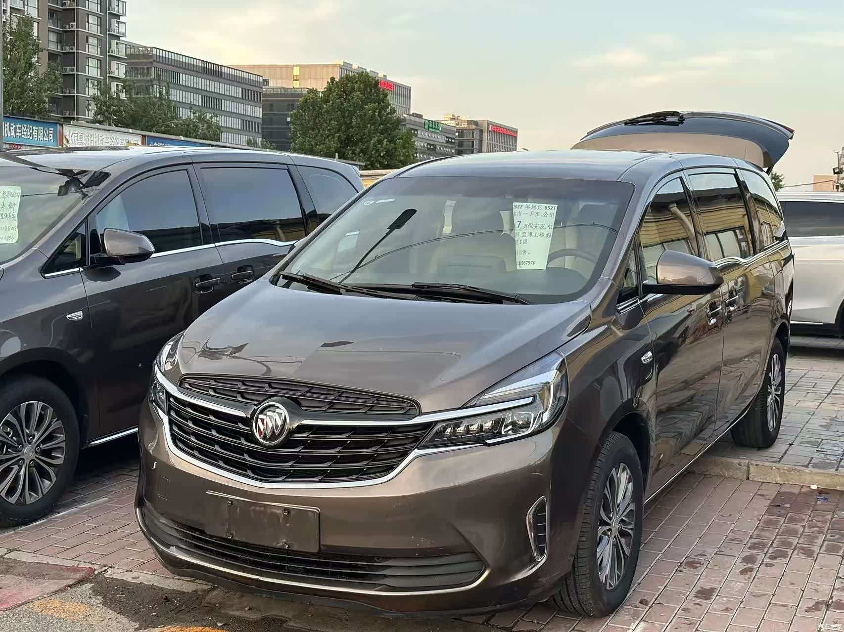 Buick GL8, 2022 1