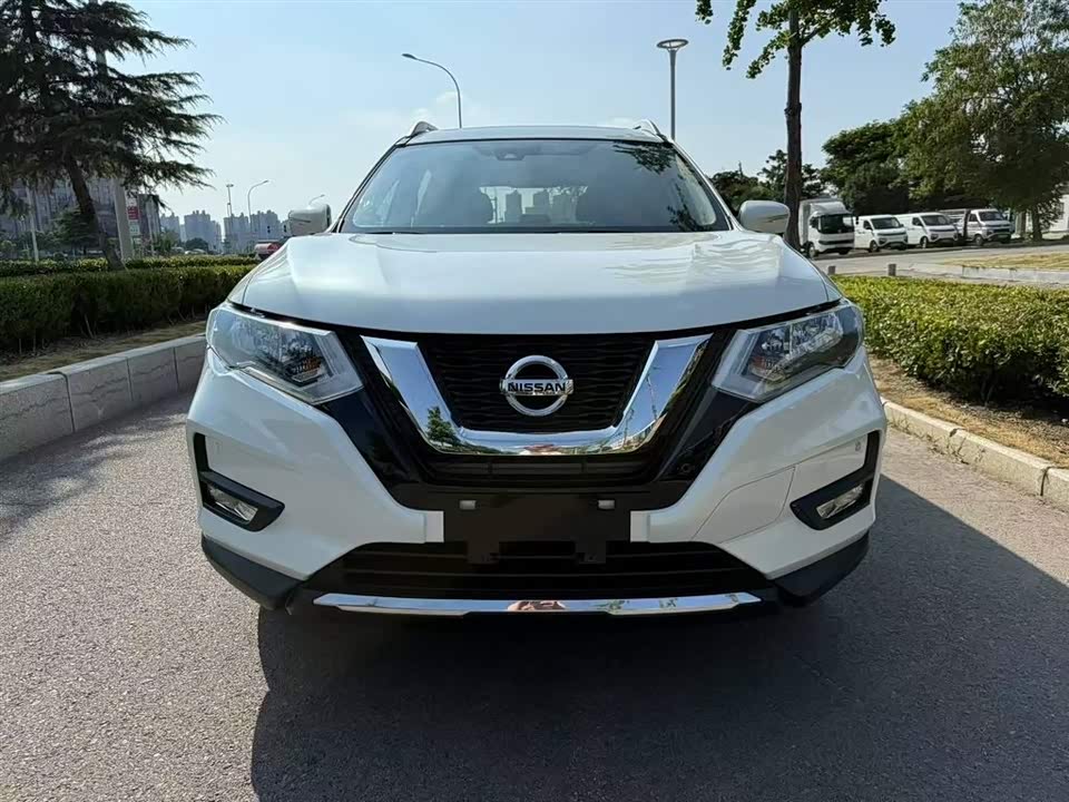 Nissan Qijun