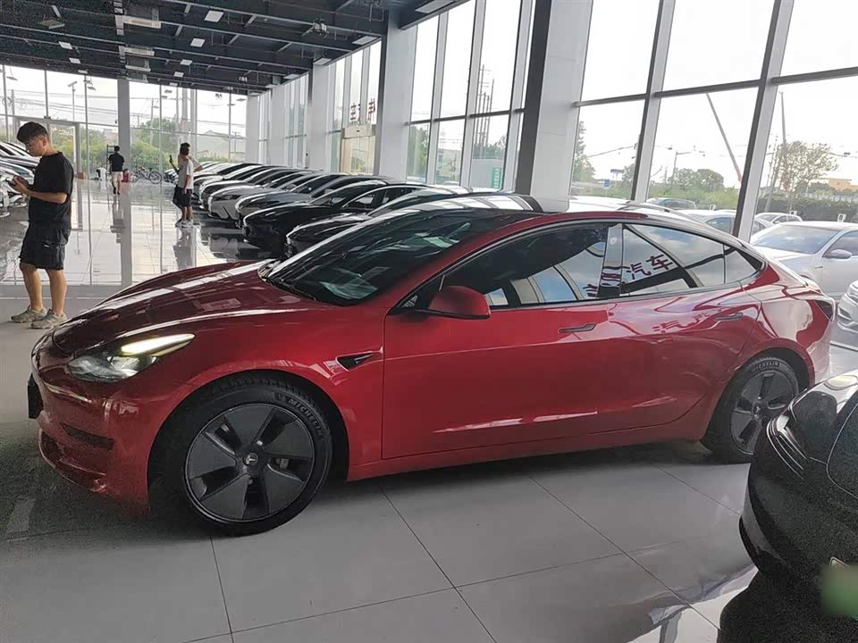 Tesla Model 3 Tesla Model 3