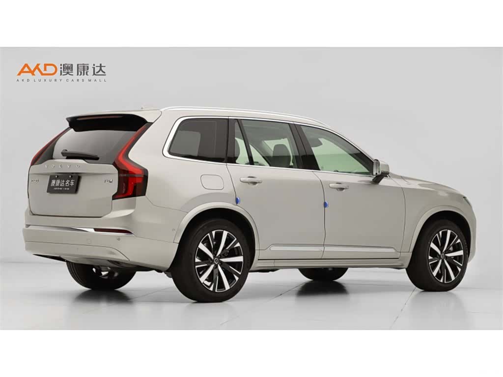 Volvo XC90, 2025 3
