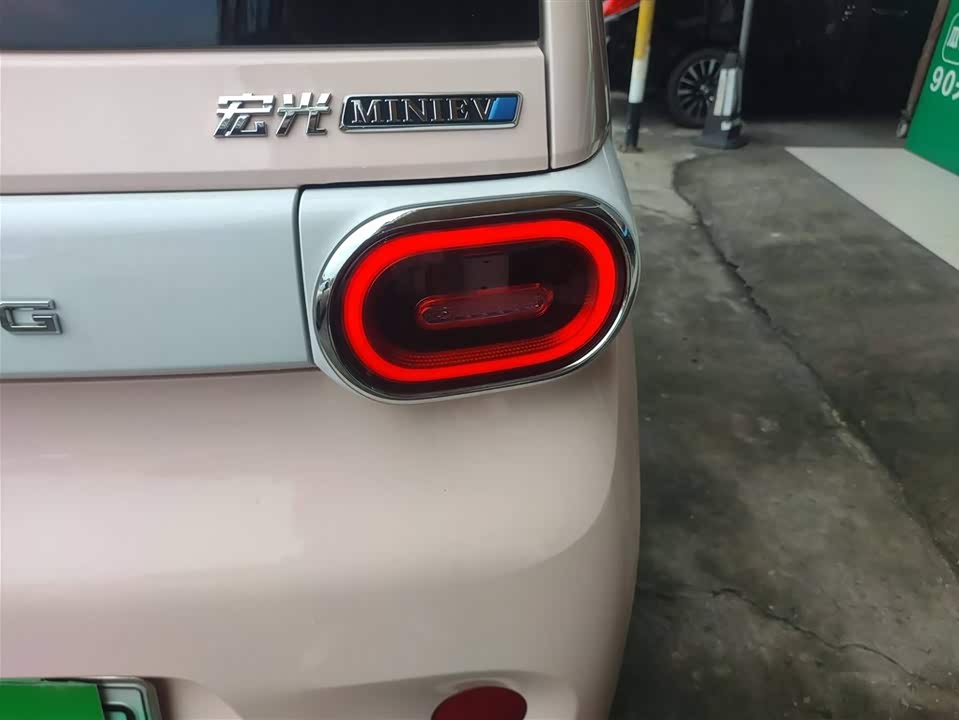 Wuling Hongguang MINIEV Wuling Hongguang MINIEV