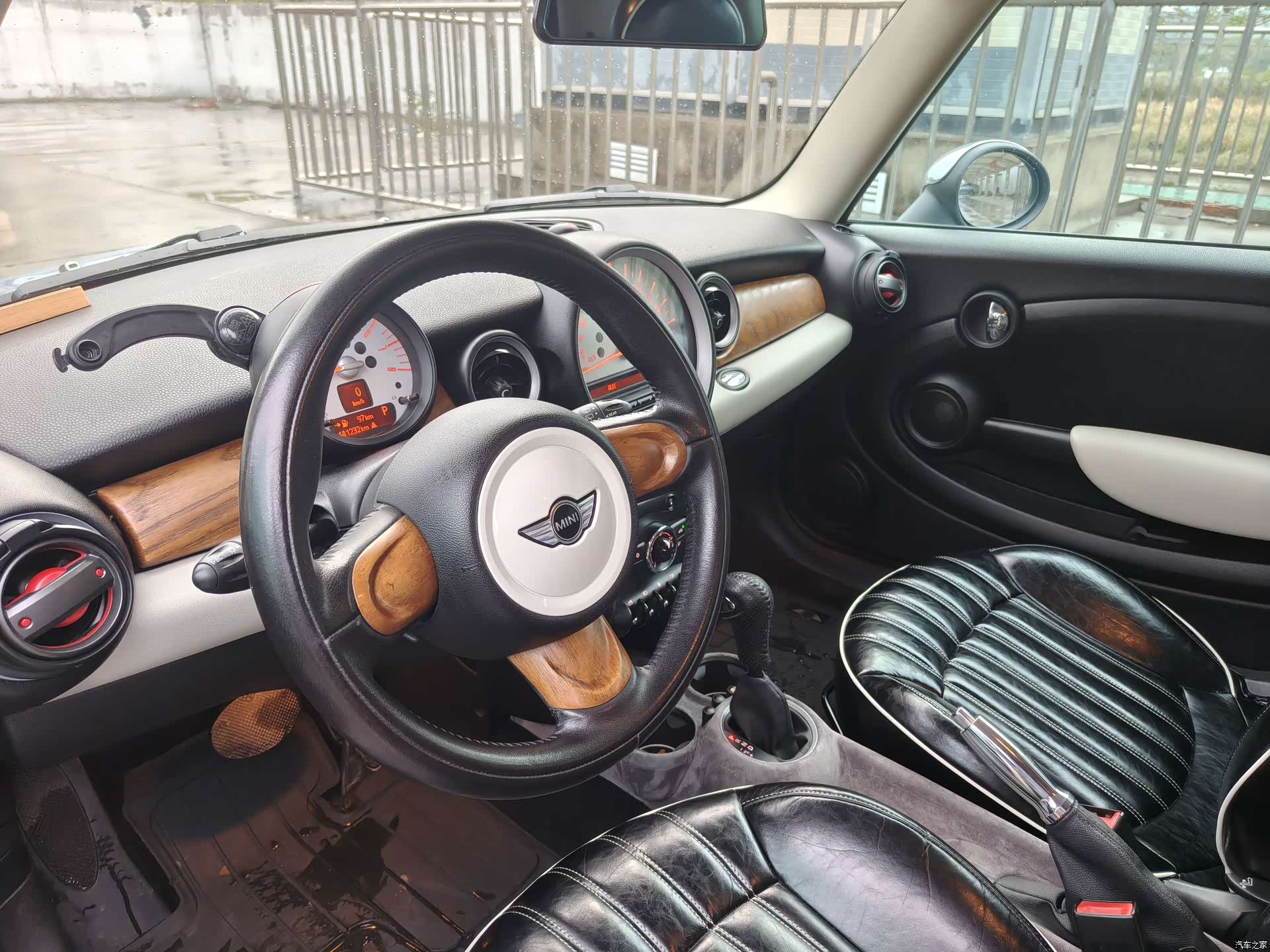 Mini ONE, 2012 7