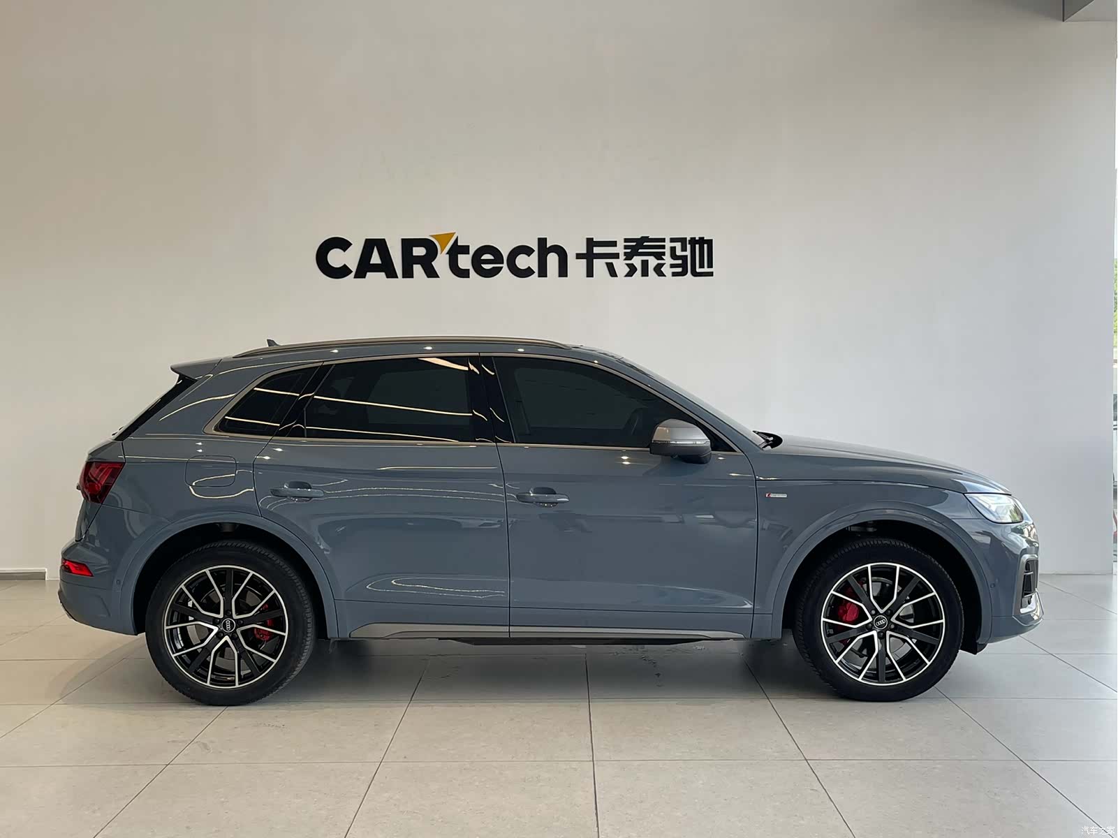 Audi Q5L, 2022 4