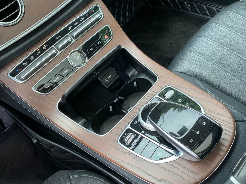 Mercedes-Benz E-class Mercedes-Benz E-class