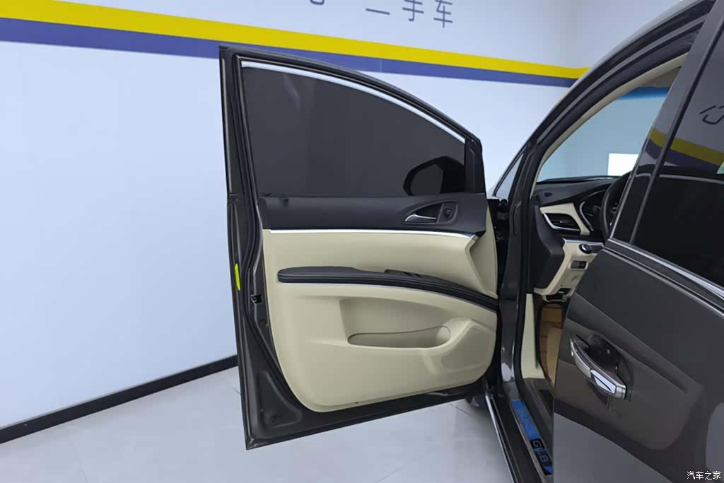 Buick GL8, 2023 7