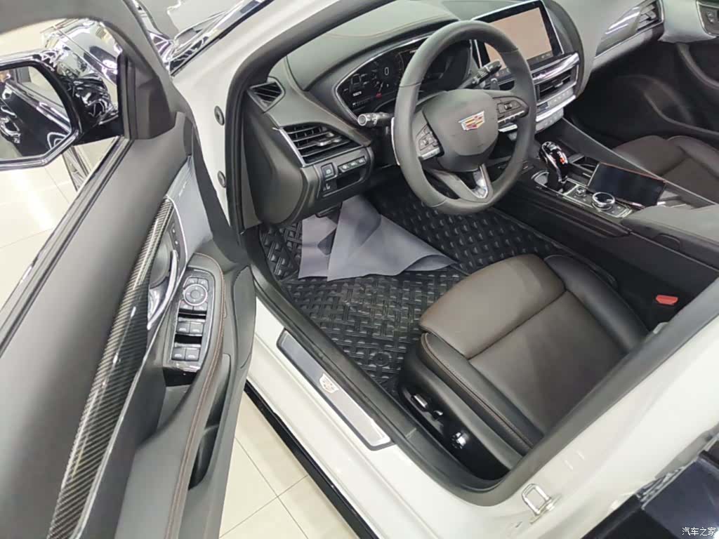Cadillac CT5, 2023 16