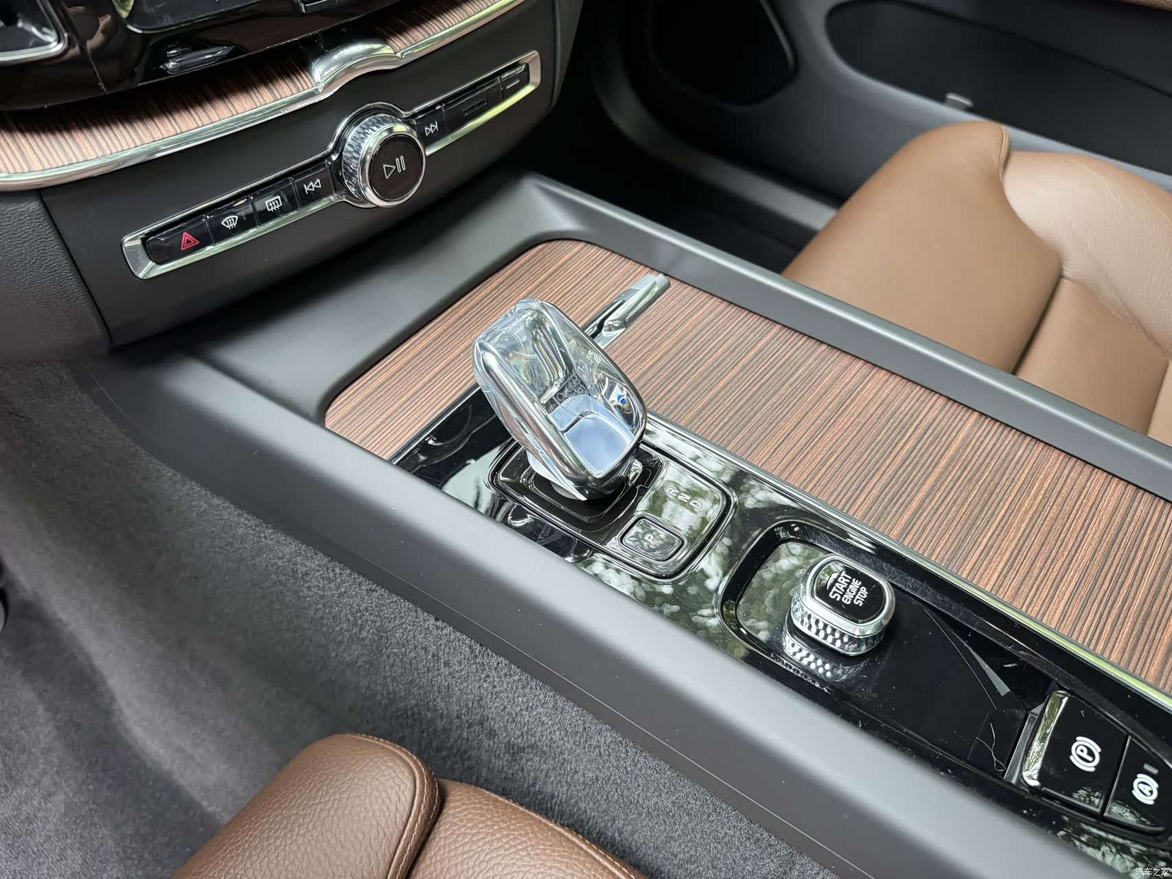 Volvo XC60, 2022 7