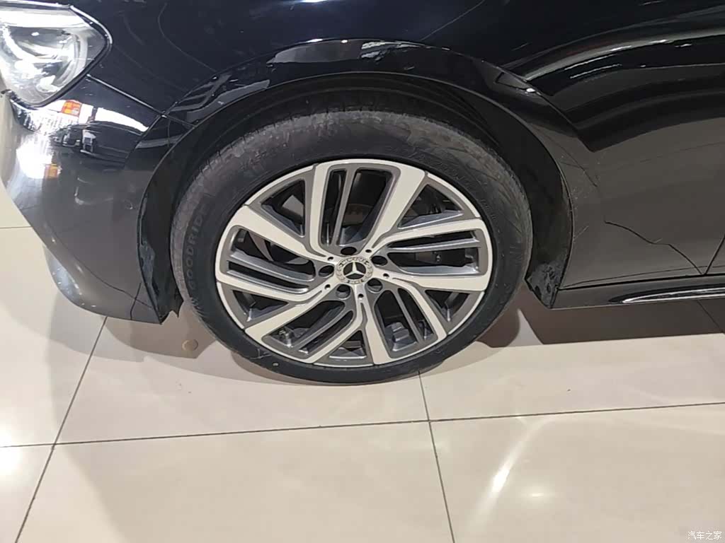 Mercedes-Benz E-Class, 2024 23