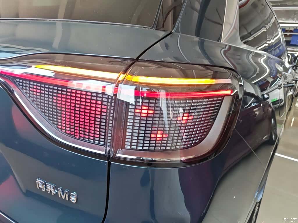 AITO M9, 2025 8
