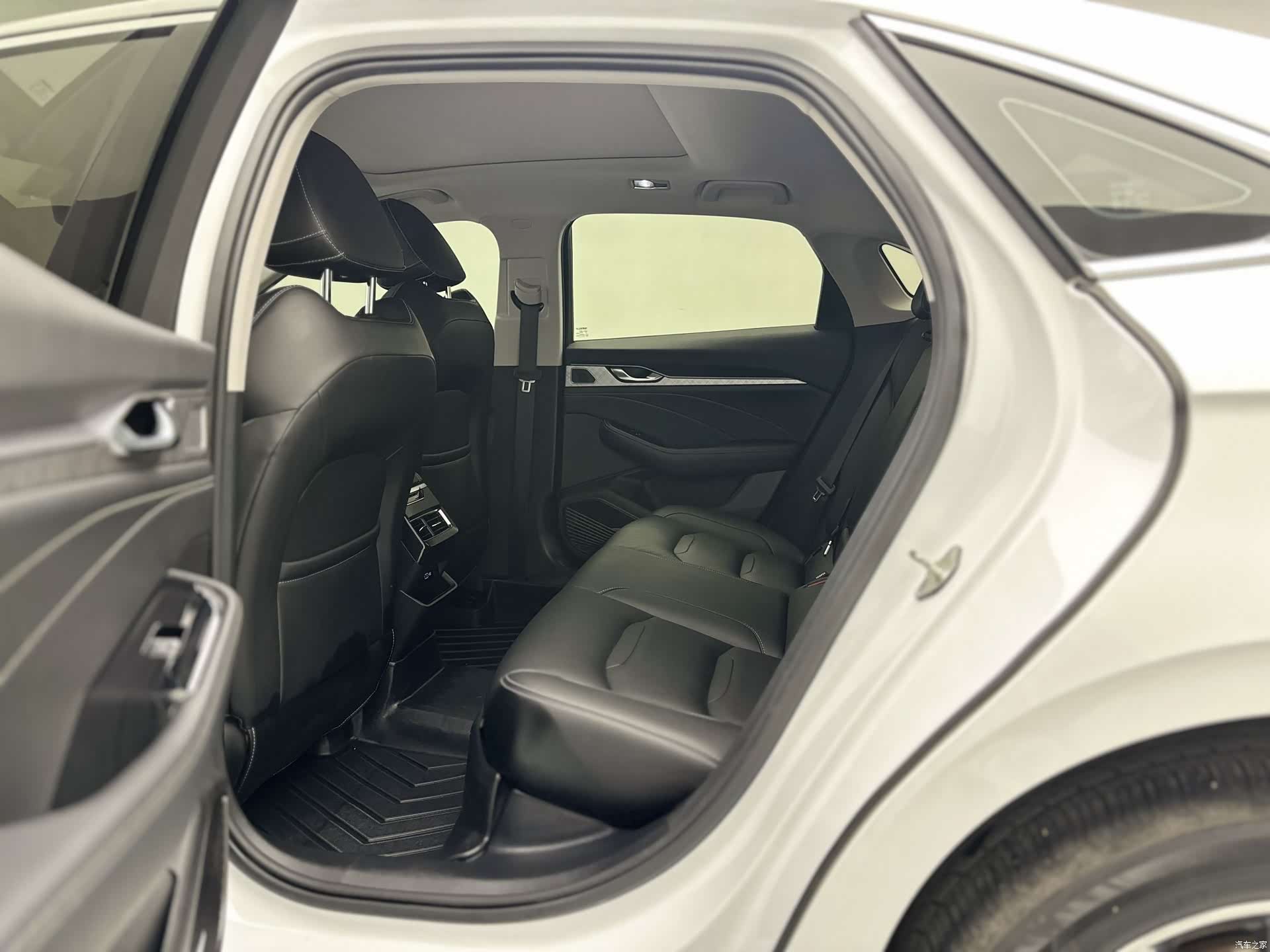 Geely Preface, 2021 13