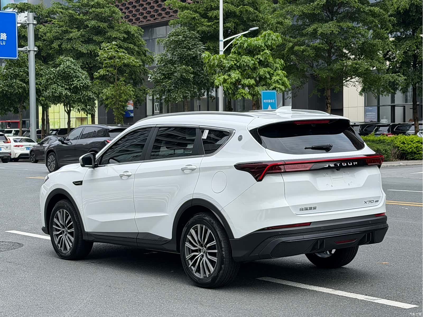 Jetour X70, 2025 4