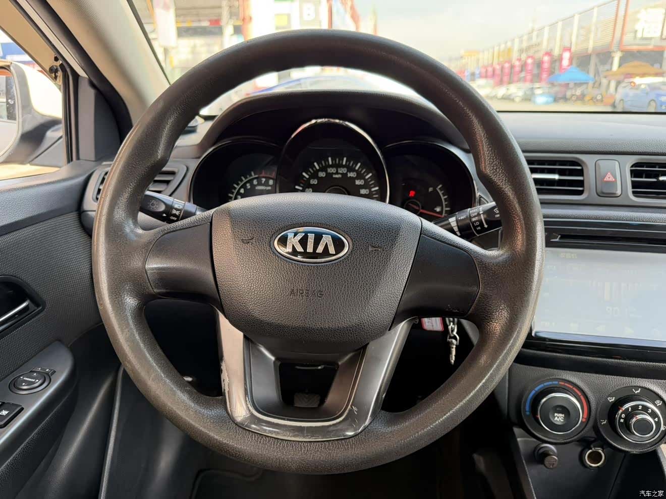 Kia K2, 2013 21