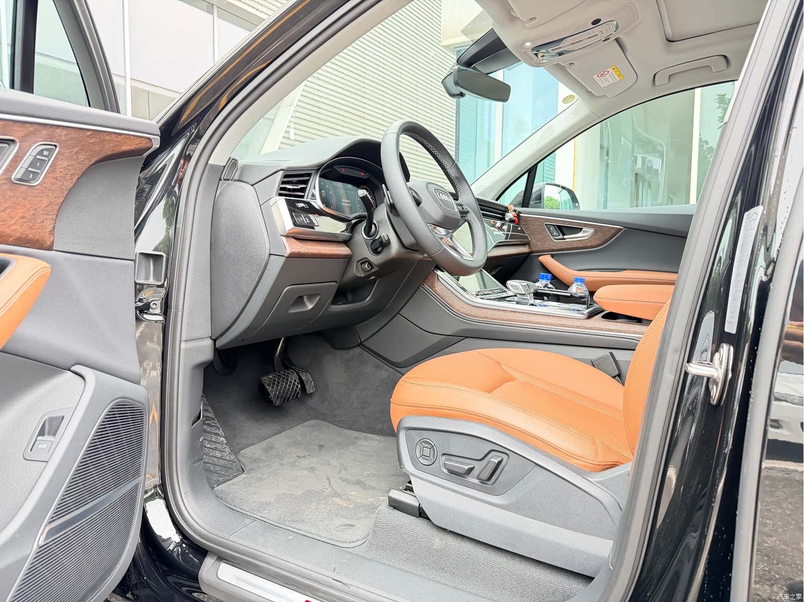 Audi Q7, 2025 7
