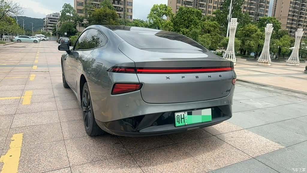 Xpeng P7, 2021 все фото