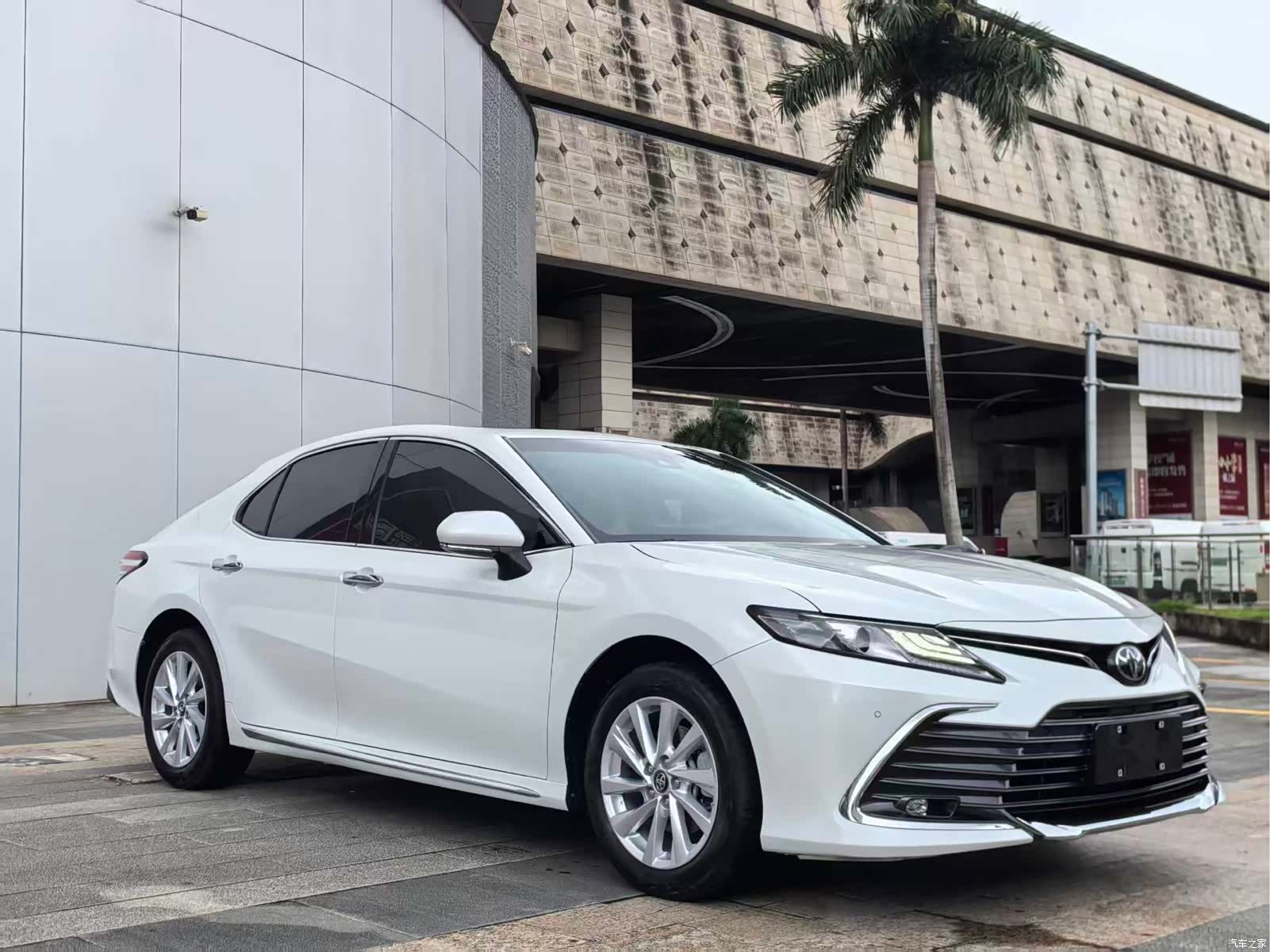 Toyota Camry, 2024 3