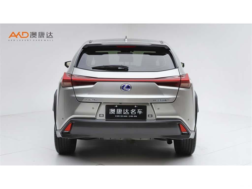 Lexus UX, 2022 4