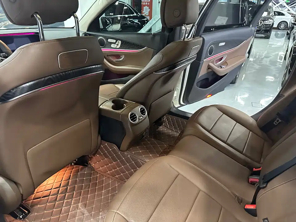 Mercedes-Benz E-class Mercedes-Benz E-class