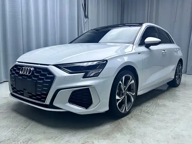 Audi A3 2022 — купить из Китая под заказ