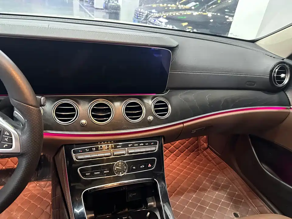 Mercedes-Benz E-class Mercedes-Benz E-class