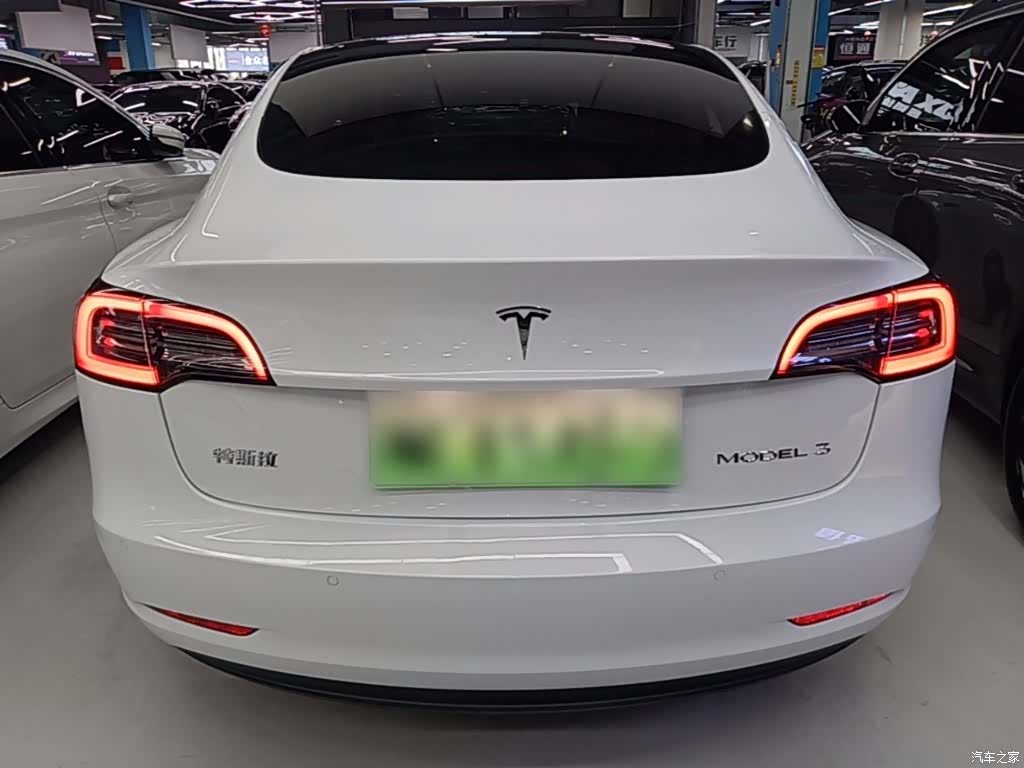 Tesla Model 3, 2022 6