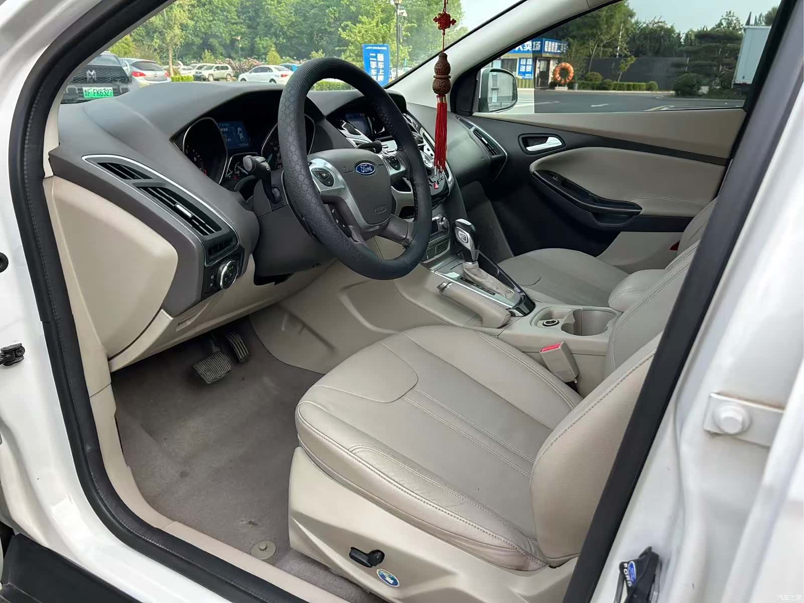 Ford Focus, 2014 10