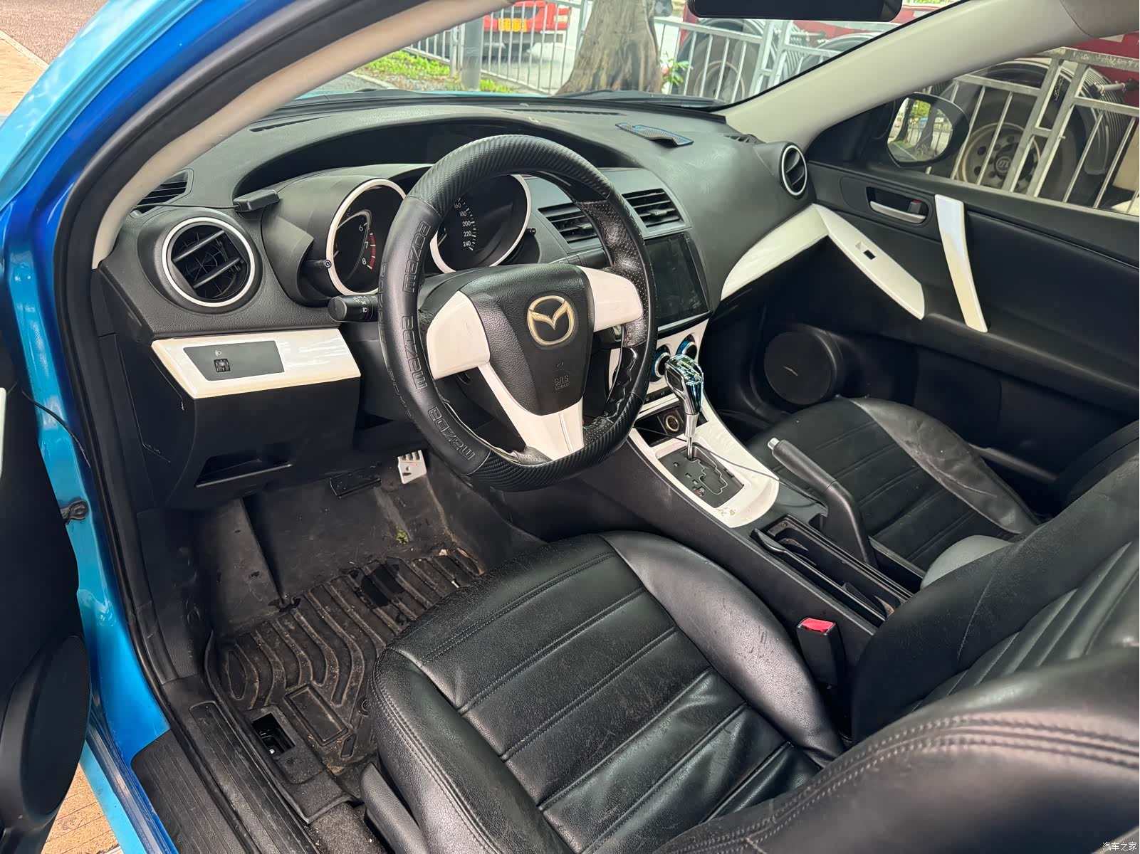 Mazda 3, 2013 все фото