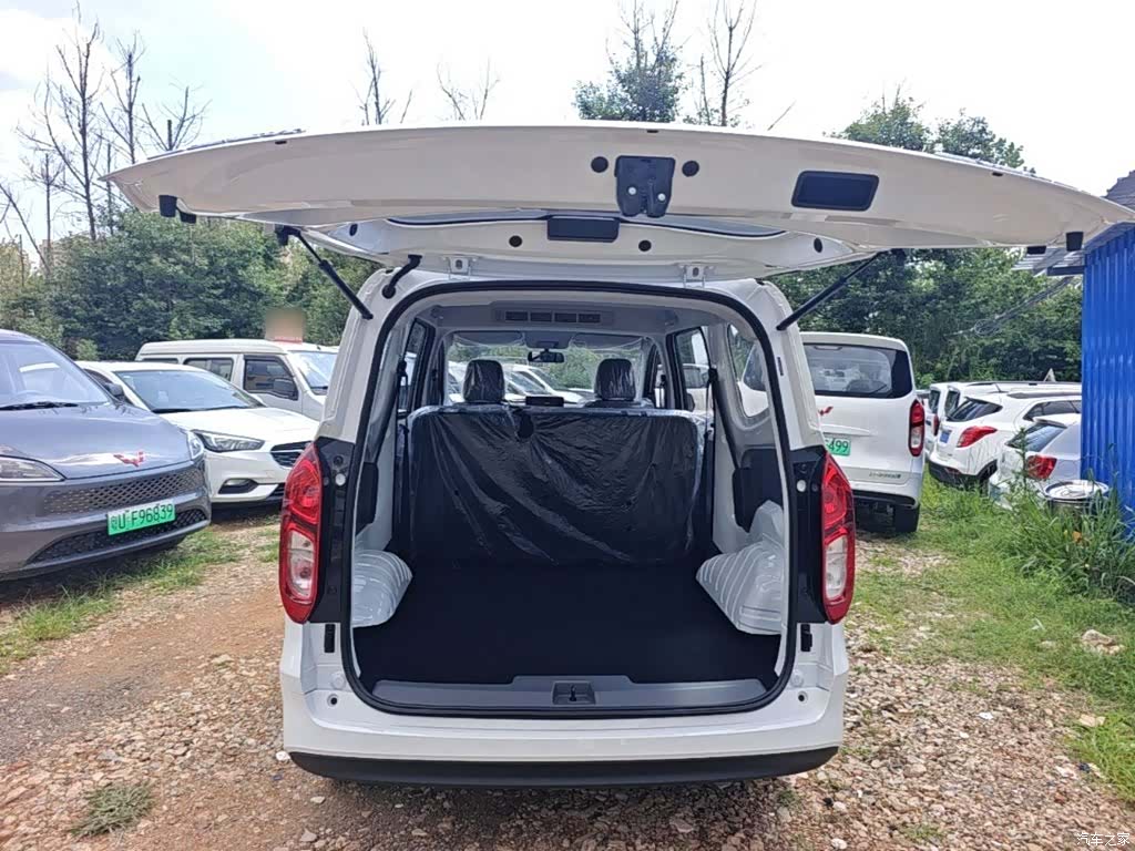 Wuling Hongguang, 2026 19