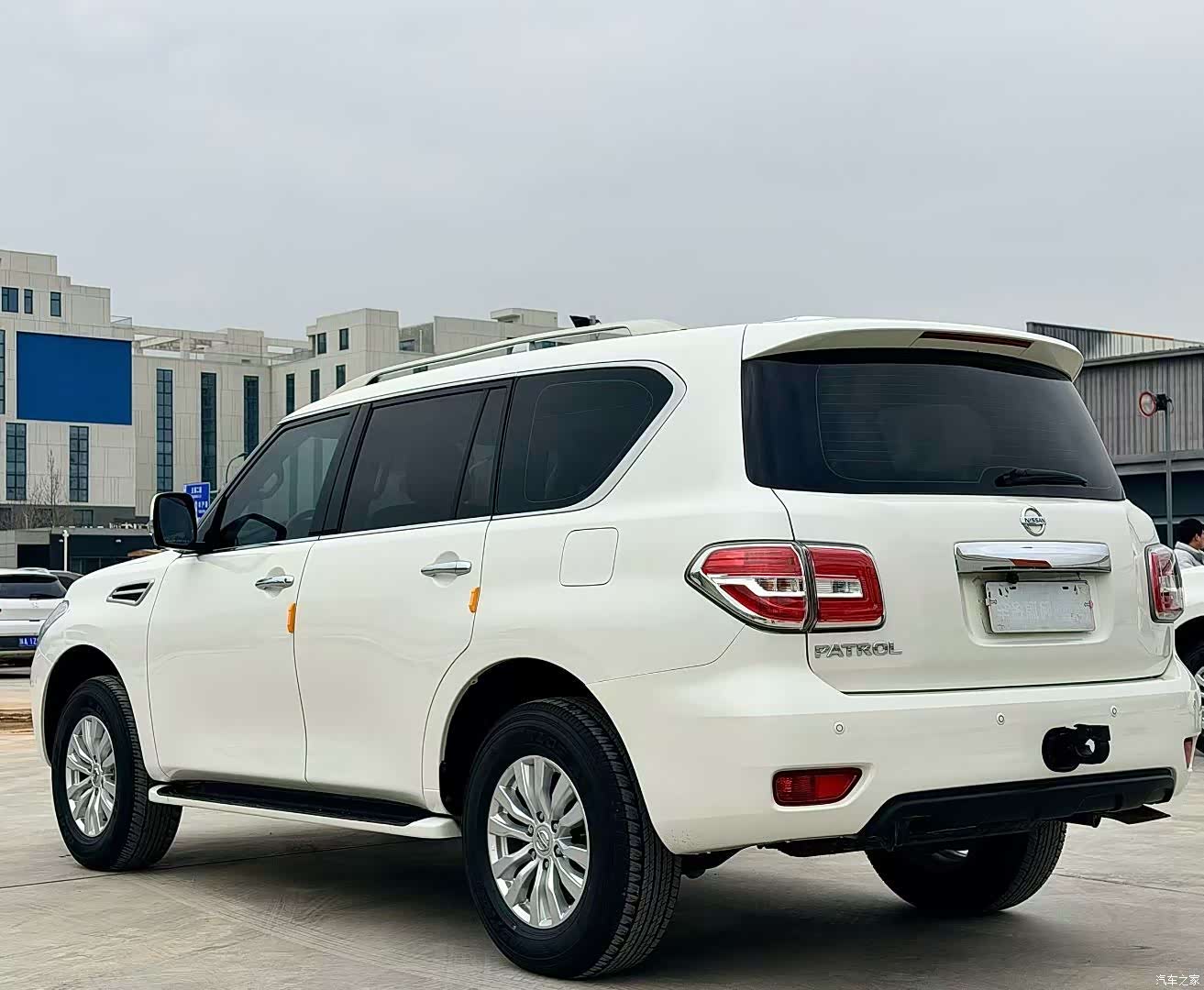 Nissan Patrol, 2020 9