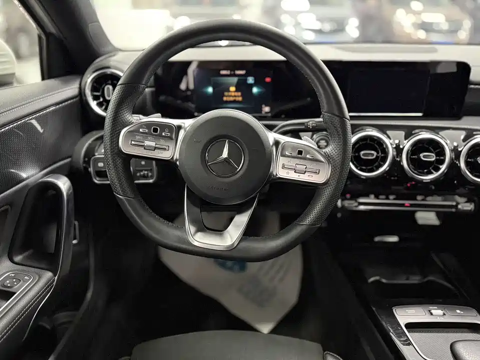 Mercedes-Benz Class A Mercedes-Benz Class A