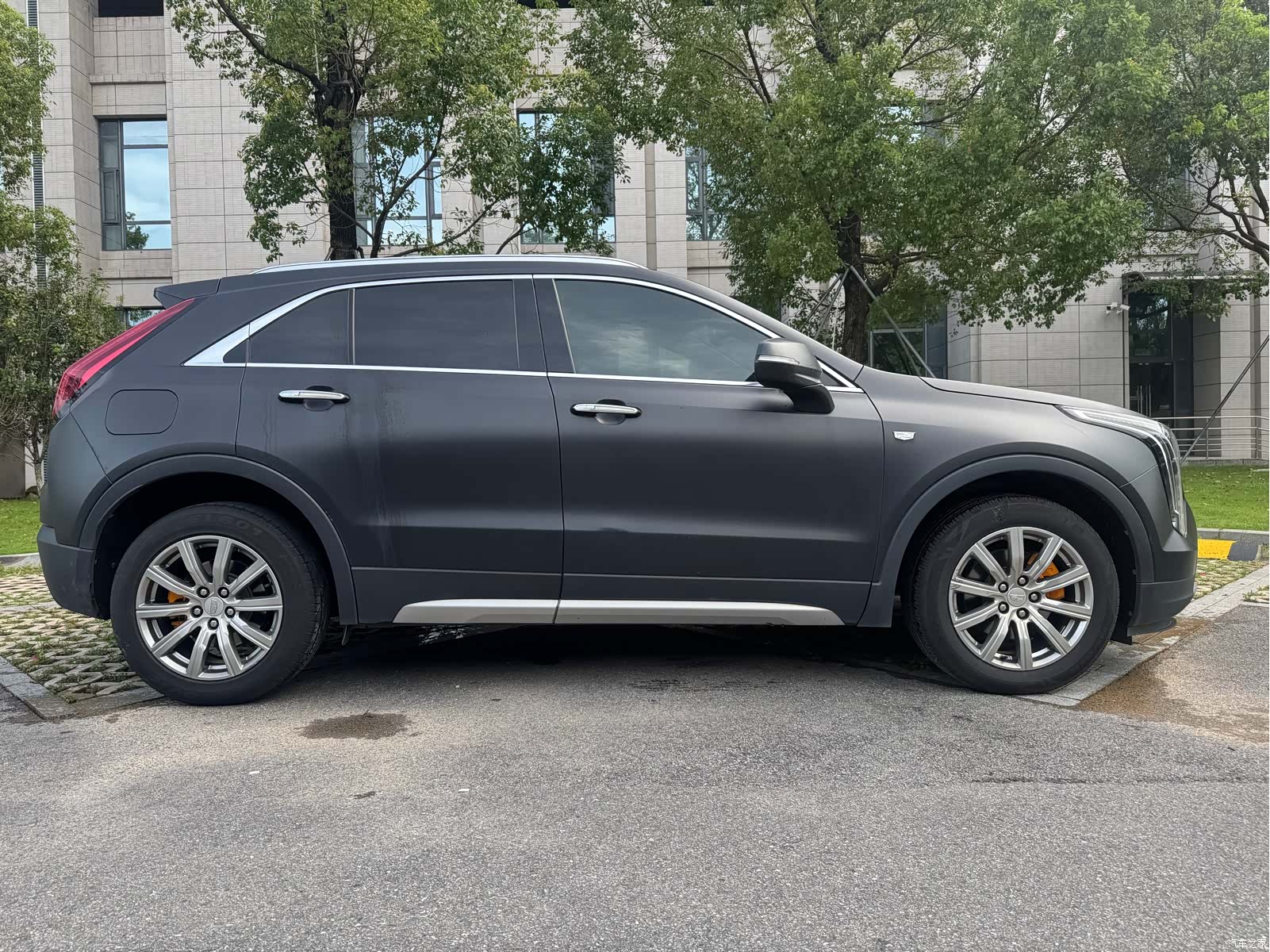 Cadillac XT4, 2021 все фото