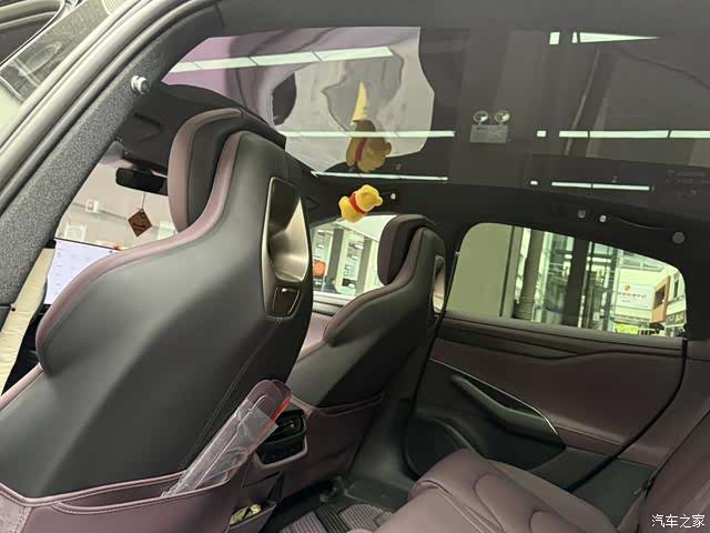 Xiaomi SU7, 2025 10